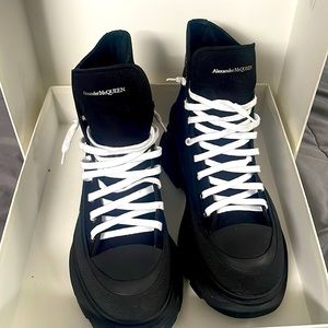 Men's Alexander McQueen Tread Slick Boot in Black